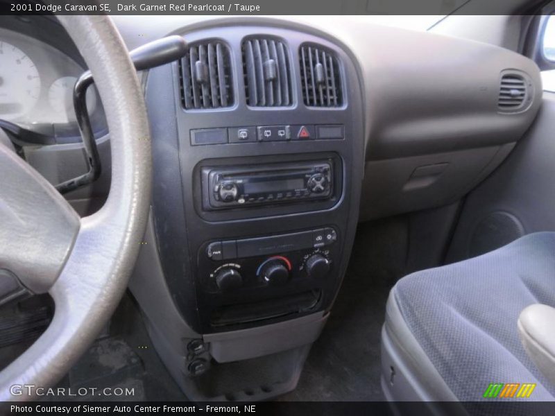 Dark Garnet Red Pearlcoat / Taupe 2001 Dodge Caravan SE