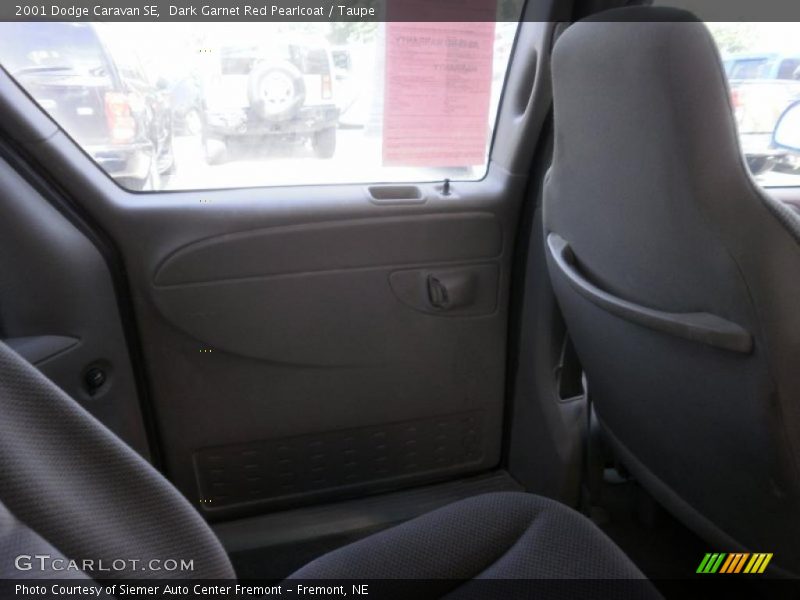 Dark Garnet Red Pearlcoat / Taupe 2001 Dodge Caravan SE