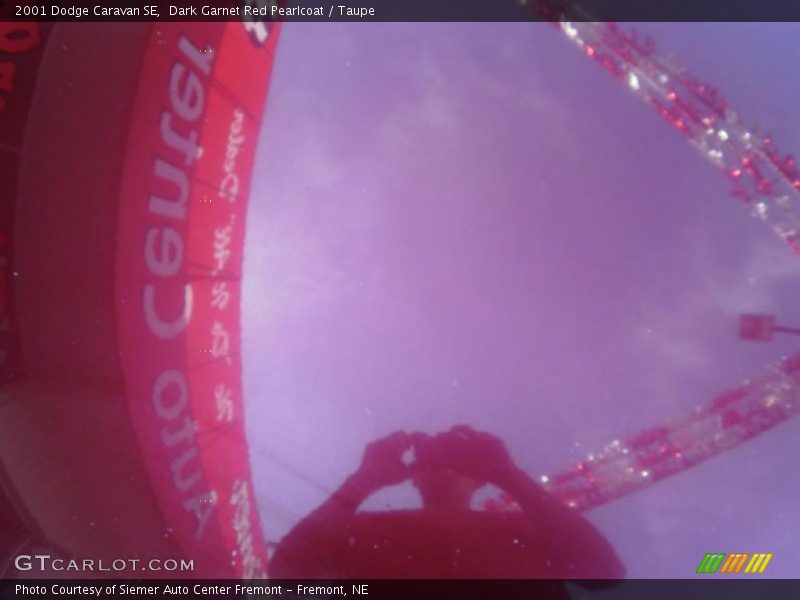 Dark Garnet Red Pearlcoat / Taupe 2001 Dodge Caravan SE