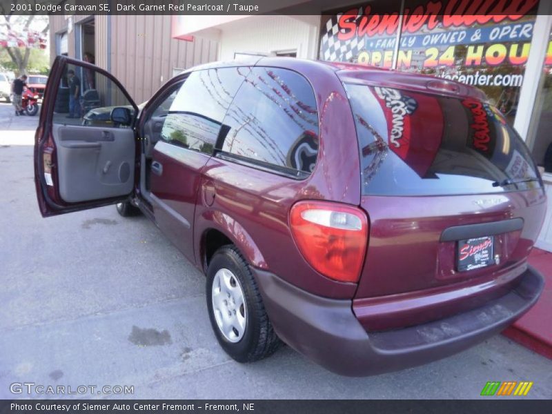 Dark Garnet Red Pearlcoat / Taupe 2001 Dodge Caravan SE