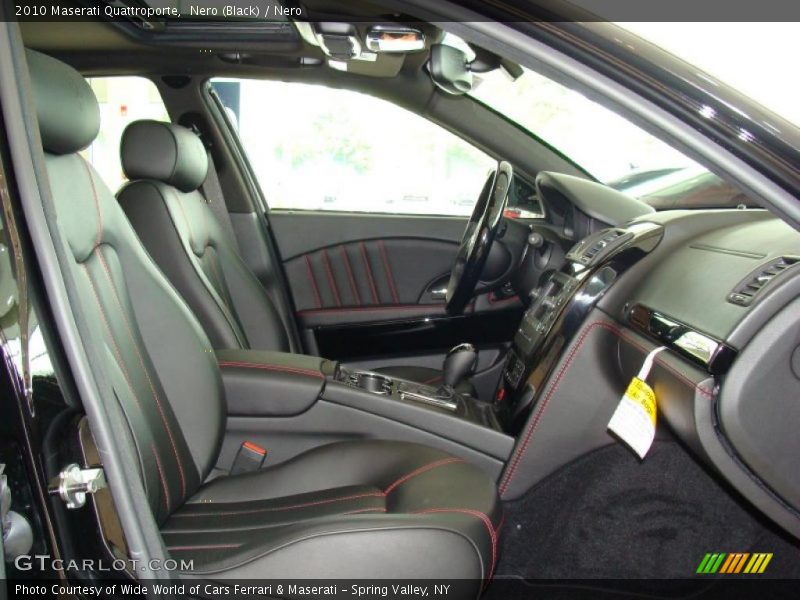 Nero (Black) / Nero 2010 Maserati Quattroporte