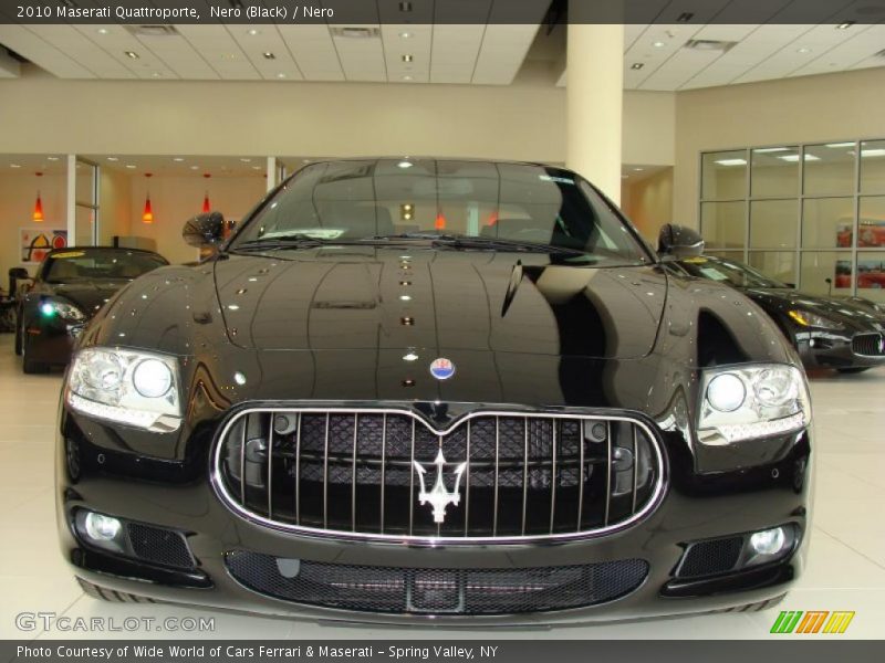 Nero (Black) / Nero 2010 Maserati Quattroporte