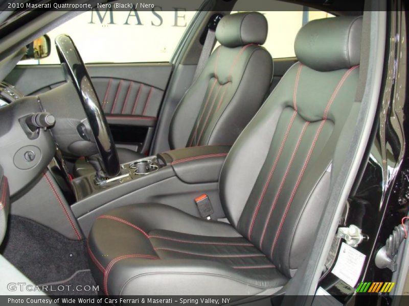 Nero (Black) / Nero 2010 Maserati Quattroporte