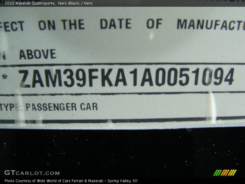 Nero (Black) / Nero 2010 Maserati Quattroporte