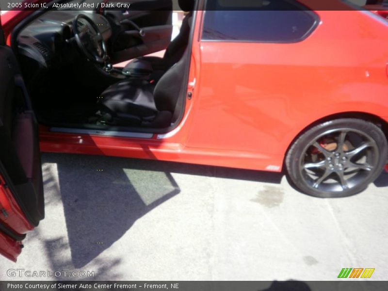 Absolutely Red / Dark Gray 2005 Scion tC
