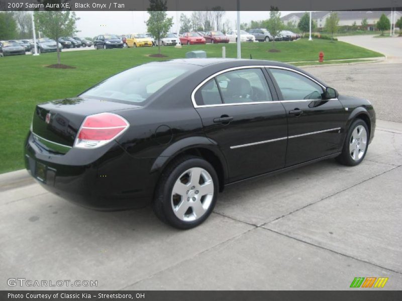 Black Onyx / Tan 2007 Saturn Aura XE