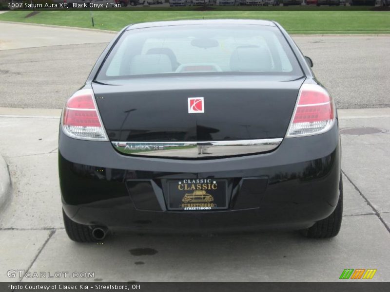 Black Onyx / Tan 2007 Saturn Aura XE