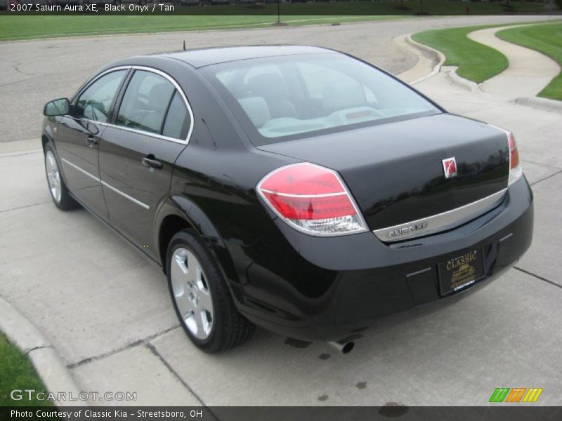 Black Onyx / Tan 2007 Saturn Aura XE