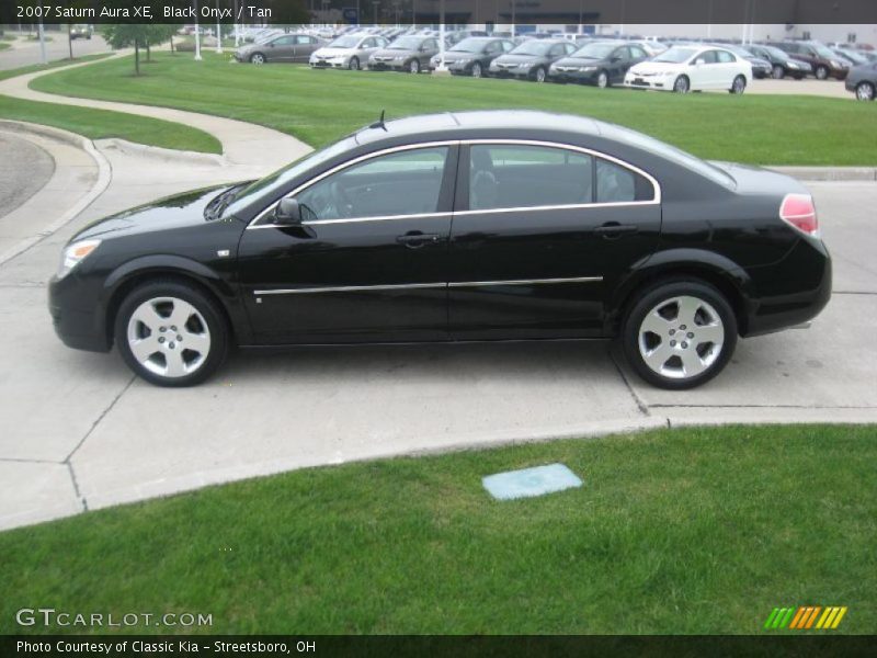 Black Onyx / Tan 2007 Saturn Aura XE