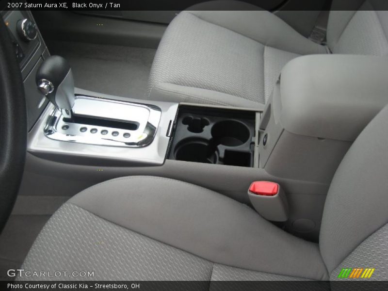 Black Onyx / Tan 2007 Saturn Aura XE