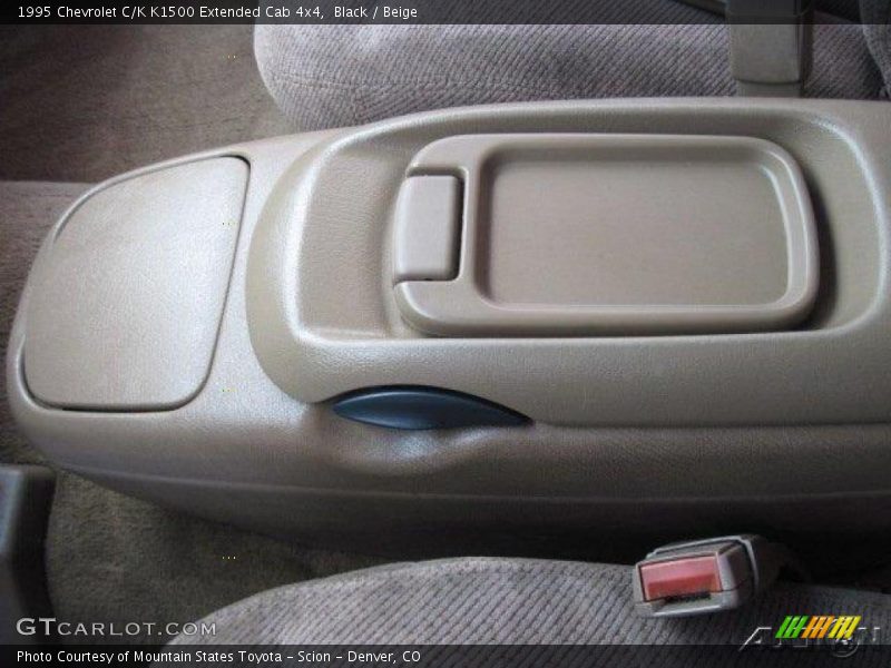 Black / Beige 1995 Chevrolet C/K K1500 Extended Cab 4x4