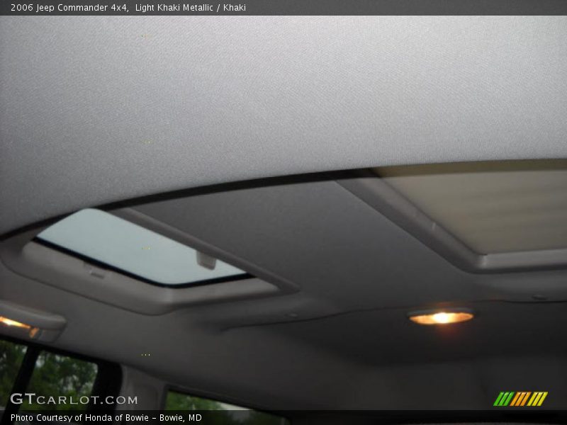 Light Khaki Metallic / Khaki 2006 Jeep Commander 4x4