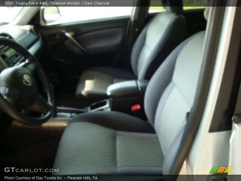 Titanium Metallic / Dark Charcoal 2005 Toyota RAV4 4WD