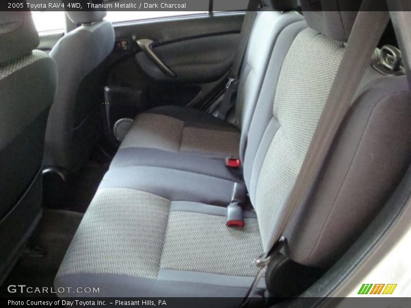 Titanium Metallic / Dark Charcoal 2005 Toyota RAV4 4WD