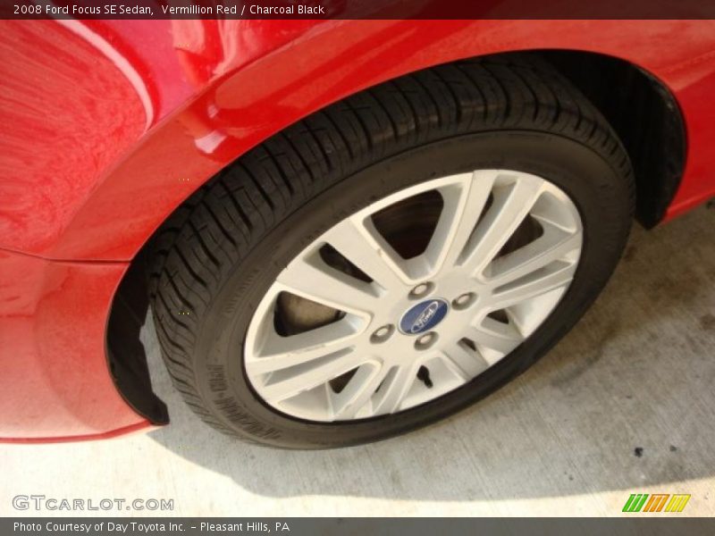 Vermillion Red / Charcoal Black 2008 Ford Focus SE Sedan