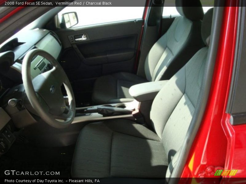 Vermillion Red / Charcoal Black 2008 Ford Focus SE Sedan