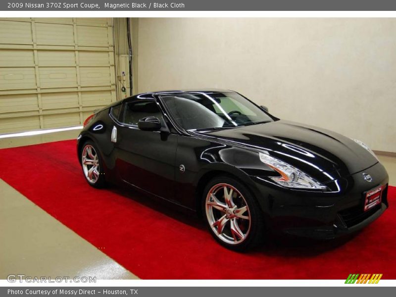 Magnetic Black / Black Cloth 2009 Nissan 370Z Sport Coupe