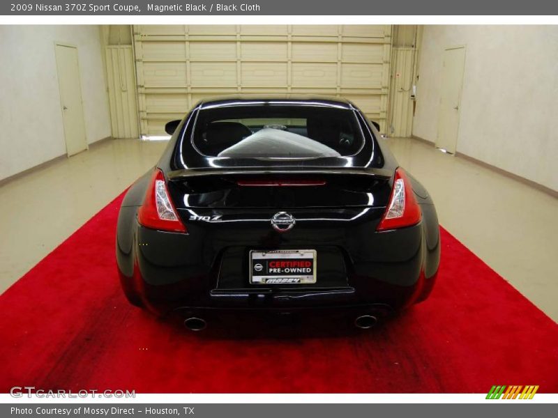 Magnetic Black / Black Cloth 2009 Nissan 370Z Sport Coupe