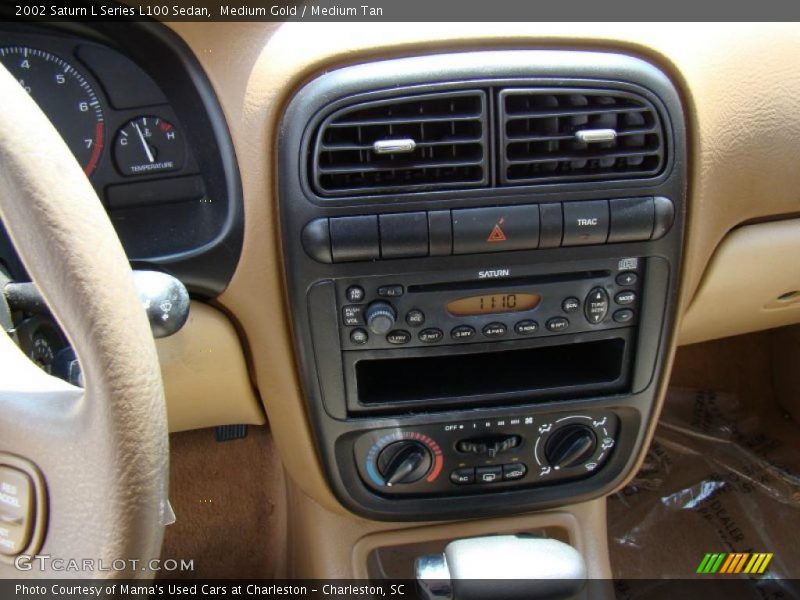 Medium Gold / Medium Tan 2002 Saturn L Series L100 Sedan