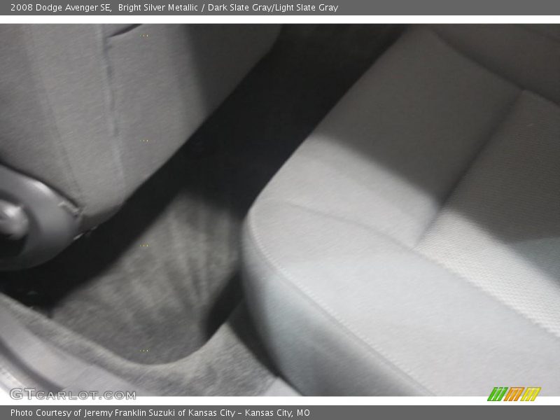 Bright Silver Metallic / Dark Slate Gray/Light Slate Gray 2008 Dodge Avenger SE