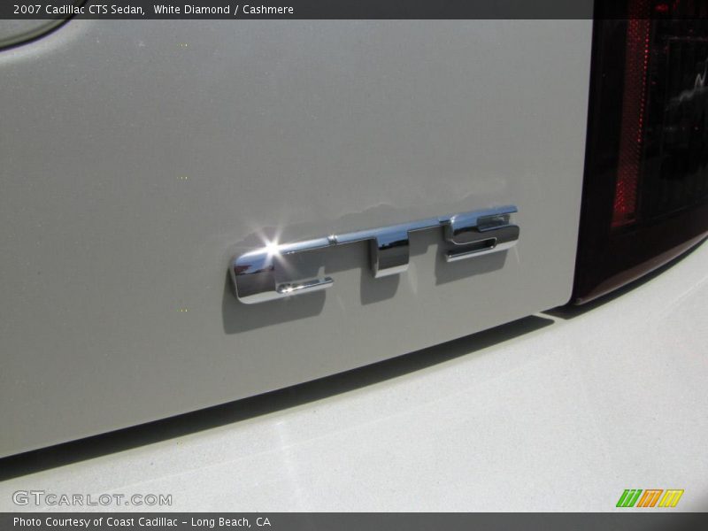 White Diamond / Cashmere 2007 Cadillac CTS Sedan