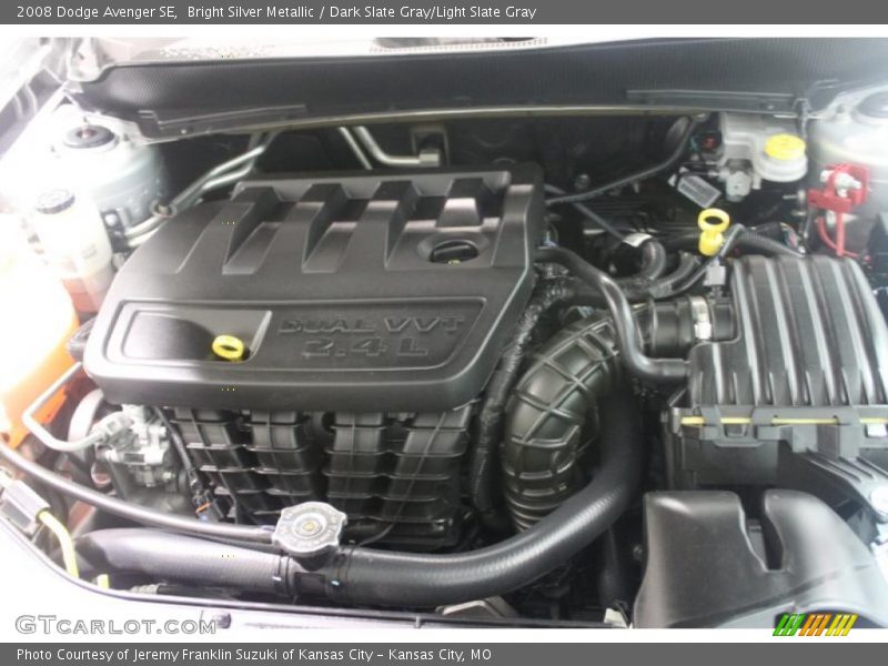 Bright Silver Metallic / Dark Slate Gray/Light Slate Gray 2008 Dodge Avenger SE