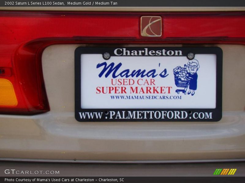 Medium Gold / Medium Tan 2002 Saturn L Series L100 Sedan