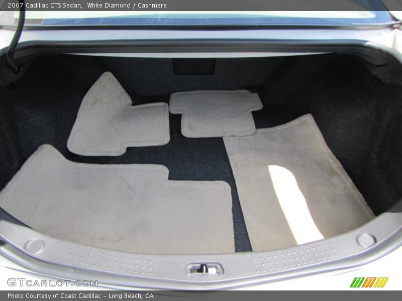 White Diamond / Cashmere 2007 Cadillac CTS Sedan