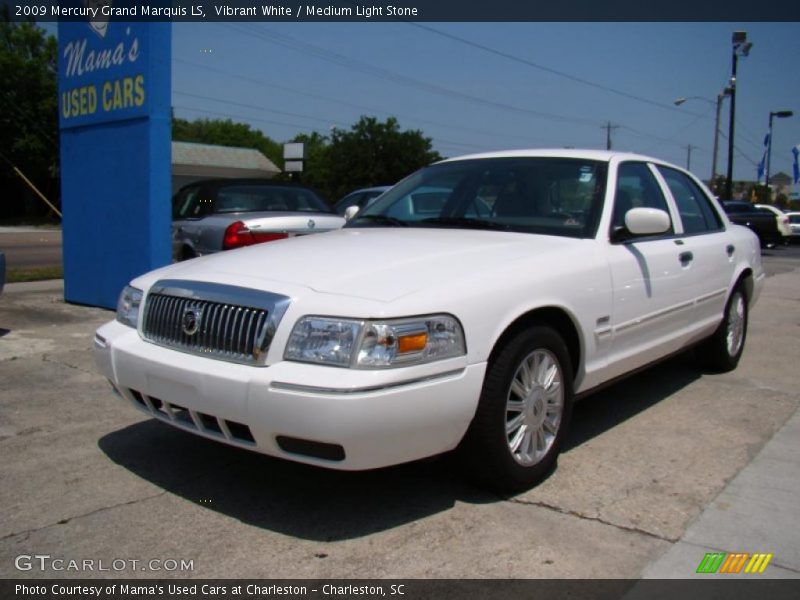 Vibrant White / Medium Light Stone 2009 Mercury Grand Marquis LS