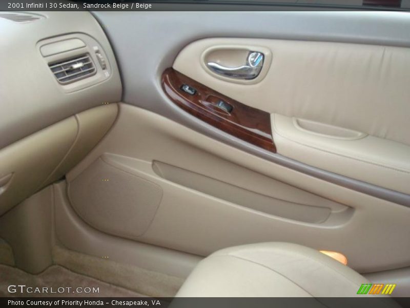 Sandrock Beige / Beige 2001 Infiniti I 30 Sedan