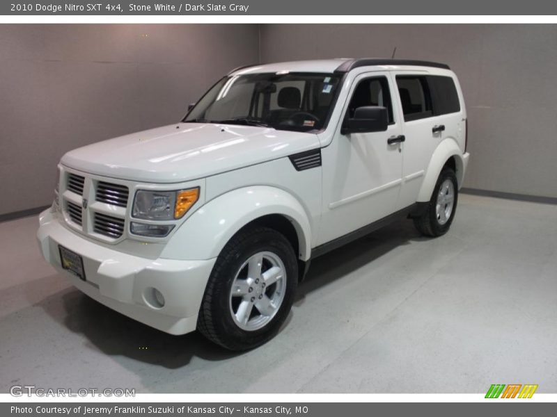 Stone White / Dark Slate Gray 2010 Dodge Nitro SXT 4x4