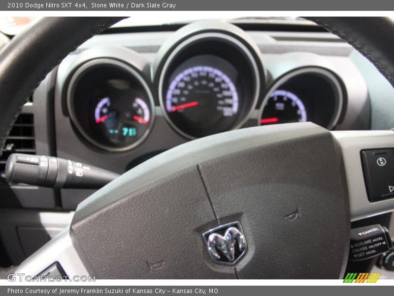 Stone White / Dark Slate Gray 2010 Dodge Nitro SXT 4x4