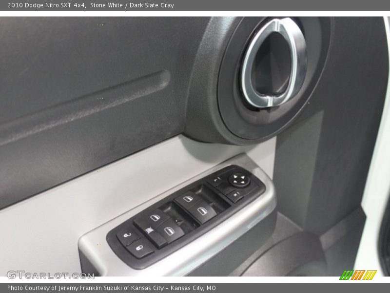 Stone White / Dark Slate Gray 2010 Dodge Nitro SXT 4x4
