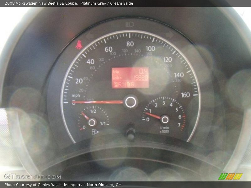 Platinum Grey / Cream Beige 2008 Volkswagen New Beetle SE Coupe