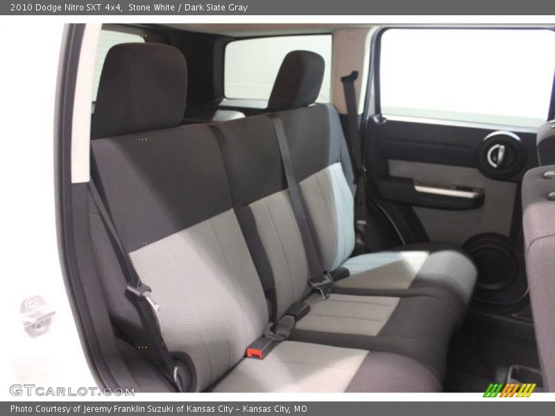 Stone White / Dark Slate Gray 2010 Dodge Nitro SXT 4x4