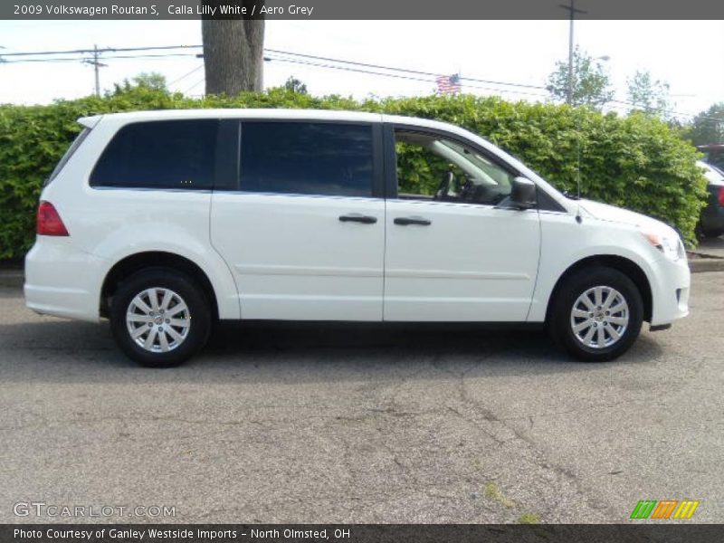 Calla Lilly White / Aero Grey 2009 Volkswagen Routan S