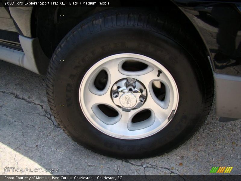 Black / Medium Pebble 2003 Ford Explorer Sport Trac XLS