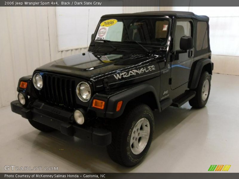Black / Dark Slate Gray 2006 Jeep Wrangler Sport 4x4