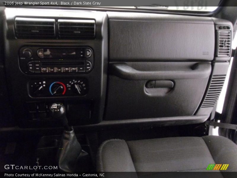 Black / Dark Slate Gray 2006 Jeep Wrangler Sport 4x4