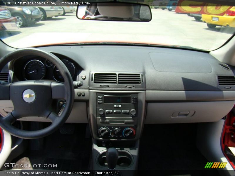 Victory Red / Gray 2005 Chevrolet Cobalt Coupe