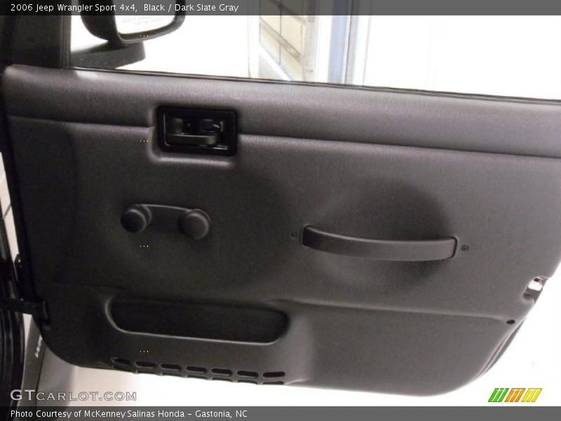 Black / Dark Slate Gray 2006 Jeep Wrangler Sport 4x4