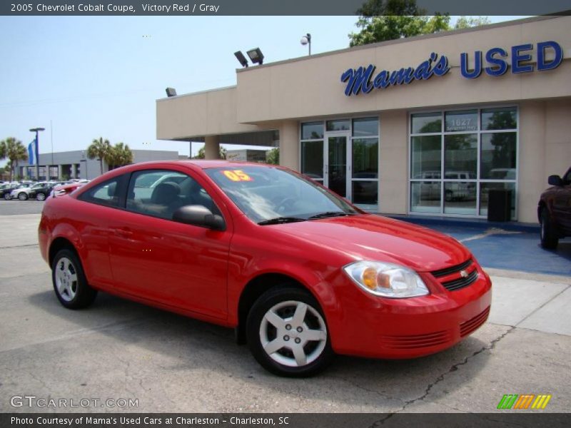 Victory Red / Gray 2005 Chevrolet Cobalt Coupe