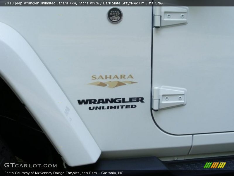 Stone White / Dark Slate Gray/Medium Slate Gray 2010 Jeep Wrangler Unlimited Sahara 4x4