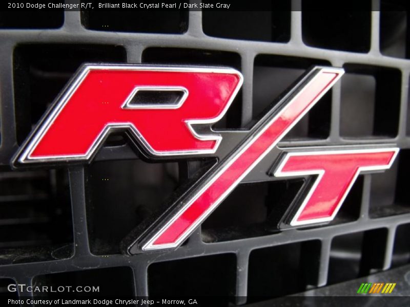 Brilliant Black Crystal Pearl / Dark Slate Gray 2010 Dodge Challenger R/T