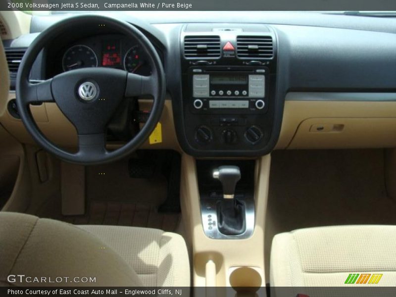 Campanella White / Pure Beige 2008 Volkswagen Jetta S Sedan