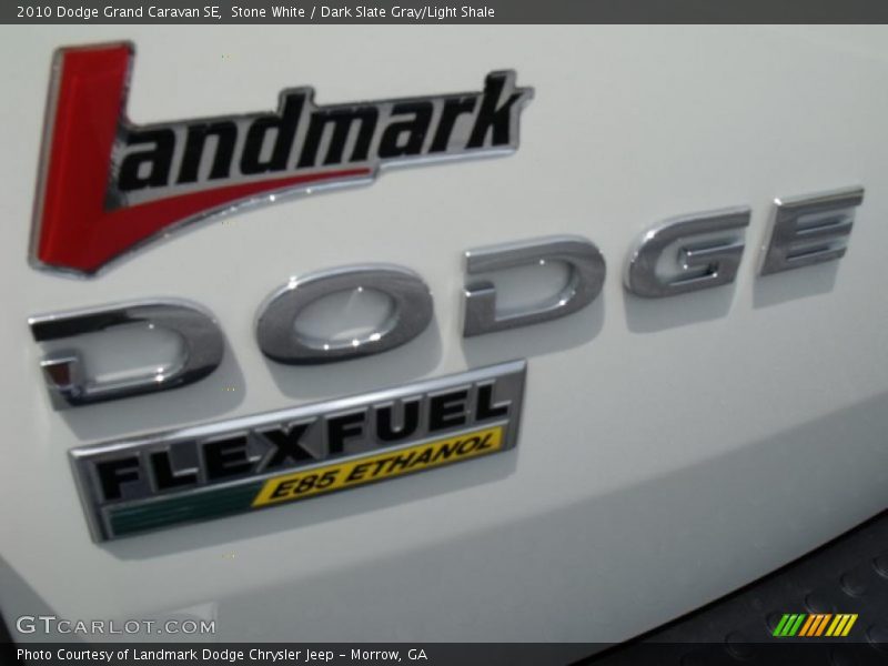 Stone White / Dark Slate Gray/Light Shale 2010 Dodge Grand Caravan SE