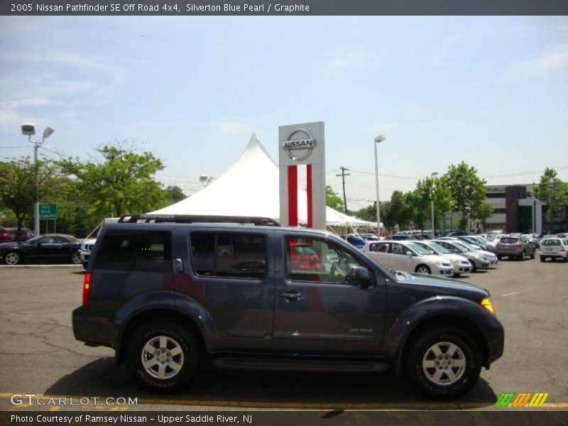 Silverton Blue Pearl / Graphite 2005 Nissan Pathfinder SE Off Road 4x4