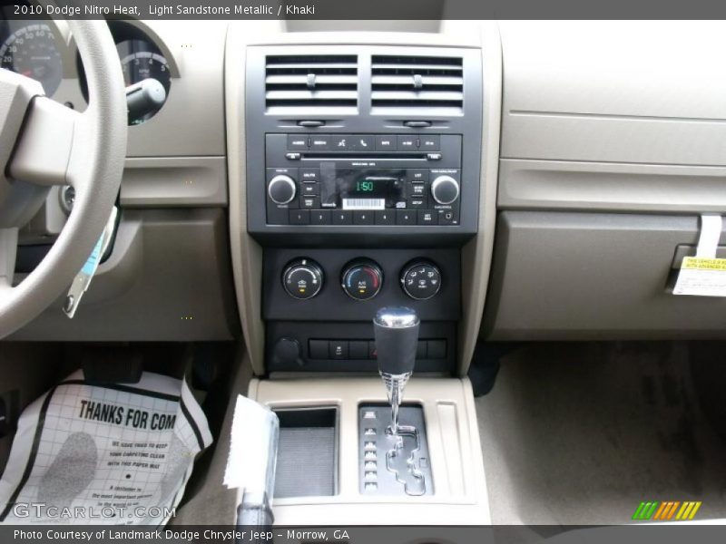 Light Sandstone Metallic / Khaki 2010 Dodge Nitro Heat