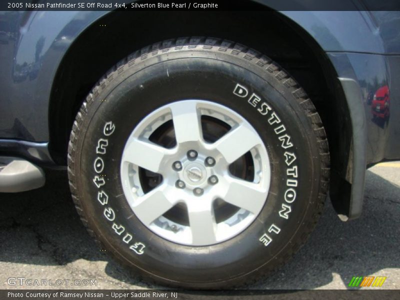 Silverton Blue Pearl / Graphite 2005 Nissan Pathfinder SE Off Road 4x4