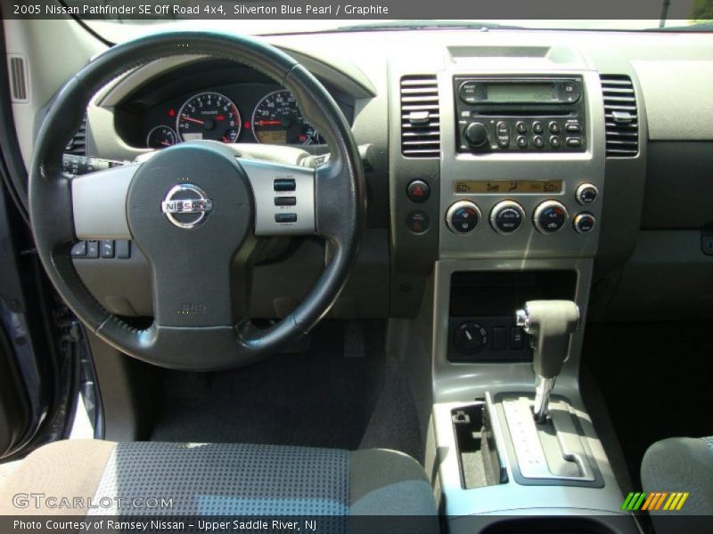 Silverton Blue Pearl / Graphite 2005 Nissan Pathfinder SE Off Road 4x4